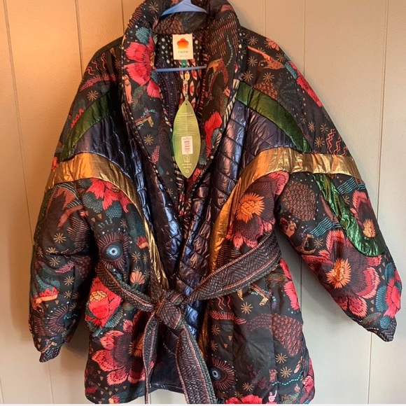 FARM Rio Jackets & Blazers - FARM RIO NEW Wild Bananas REVERSIBLE Quilted puffer jacket